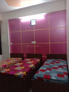 Bedroom Image of Raj Pearl PG in Sector 62, Noida