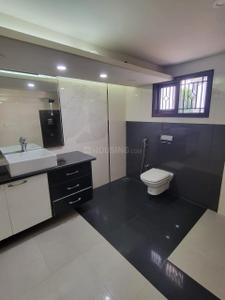 Bathroom Image of 5500 Sq.ft 4 BHK Independent House for sale in Kadavanthra Kochi for Rs. 75000000