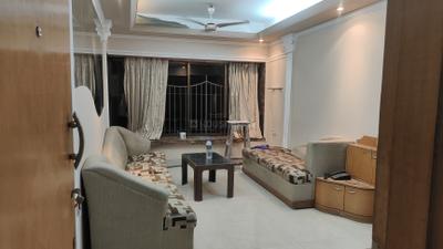 Living Room Image of 650 Sq.ft 1 BHK Apartment / Flat for rent in Prathamesh Apartments, Prabhadevi Mumbai for Rs. 75000