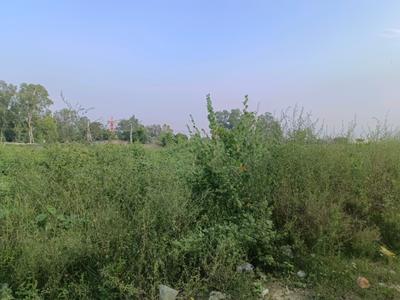 Image of 120 Sq.ft Residential Plot / Land for sale in Rohini Sector 28, New Delhi for Rs. 42500000