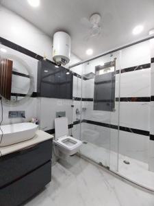 Bathroom Image of 2400 Sq.ft 3.5 BHK Independent House for sale in SS Aaron Ville, Sector 48 Gurgaon for Rs. 29900000