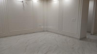 Living Room Image of 1600 Sq.ft 4 BHK Apartment / Flat for sale in Shalimar Garden Ghaziabad for Rs. 13500000