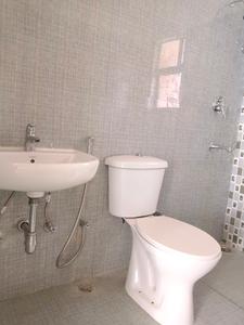 Common Bathroom Image of 1130 Sq.ft 3 BHK Apartment / Flat for sale in DTC Southern Heights, Pailan Kolkata for Rs. 7500000
