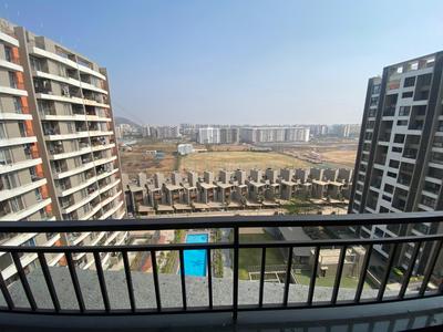 Balcony Image of 1100 Sq.ft 2 BHK Apartment / Flat for rent in Mantra Montana, Dhanori Pune for Rs. 26000