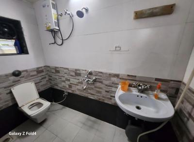 Bathroom Image of 2800 Sq.ft 3 BHK Independent House for rent in Sangamvadi Pune for Rs. 110000