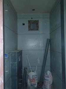 Common Bathroom Image of 580 Sq.ft 2 BHK Builder Floor for sale in Mahavir Enclave New Delhi for Rs. 5500000