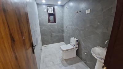 Image of 1444 Sq.ft 4 BHK Builder Floor for sale in Mahavir Enclave, New Delhi for Rs. 13000000