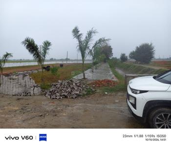 Image of 450 Sq.ft Residential Plot / Land for sale in Kasna Village, Greater Noida for Rs. 1000000