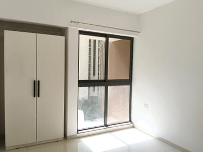 Bedroom Image of 900 Sq.ft 2 BHK Apartment / Flat for rent in Lodha Splendora Riverview, Kasarvadavali Thane for Rs. 30000