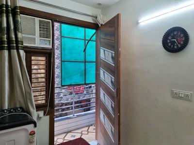Bedroom Image of 540 Sq.ft 2 BHK Apartment / Flat for rent in Razapur Khurd New Delhi for Rs. 21000