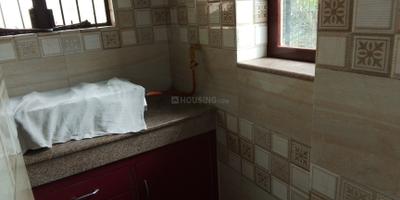 Kitchen Image of 450 Sq.ft 1 BHK Builder Floor for rent in RWA Chittaranjan Park Block B, Chittaranjan Park New Delhi for Rs. 28500