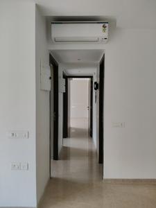 Passage Image of 900 Sq.ft 2 BHK Apartment / Flat for sale in Hiranandani Castle Rock, Powai Mumbai for Rs. 38000000