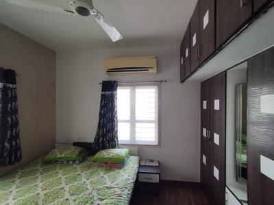 Bedroom Image of 990 Sq.ft 2 BHK Apartment / Flat for sale in Jodhpur Ahmedabad for Rs. 7500000