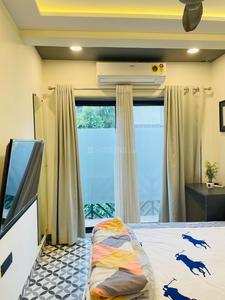 Bedroom Image of 950 Sq.ft 1 BHK Apartment / Flat for rent in Palasia Indore for Rs. 17200