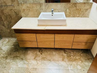Bathroom Image of 2700 Sq.ft 4 BHK Independent House for sale in Thaltej Ahmedabad for Rs. 45000000