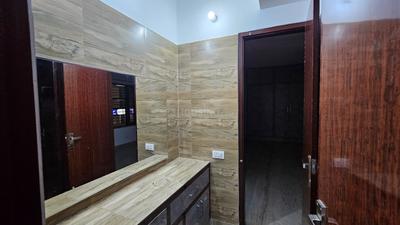 Bathroom Image of 1000 Sq.ft 2 BHK Builder Floor for rent in Model Town Panipat for Rs. 18000