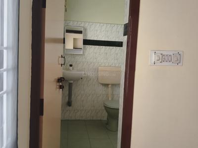 Bathroom Image of 1100 Sq.ft 2 BHK Builder Floor for rent in Kurudampalayam Coimbatore for Rs. 20000