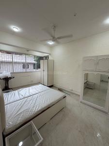 Bedroom Image of 600 Sq.ft 1 BHK Apartment / Flat for rent in Bandra West Mumbai for Rs. 130000