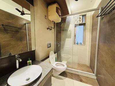 Bathroom Image of 3650 Sq.ft 4 BHK Apartment / Flat for sale in Jaypee The Imperial Court, Sector 128 Noida for Rs. 67500000