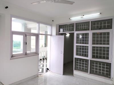 Bedroom Image of 2200 Sq.ft 4 BHK Apartment / Flat for sale in Meera Bai Apartments, Sector 5 Dwarka New Delhi for Rs. 27500000