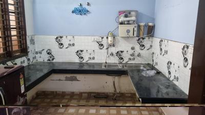 Kitchen Image of 700 Sq.ft 2.5 BHK Builder Floor for rent in Rama Mandi Jalandhar for Rs. 14000