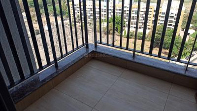 Balcony Image of 910 Sq.ft 2 BHK Apartment / Flat for sale in Amanora Gold Towers 44 45 And 46, Hadapsar Pune for Rs. 11000000