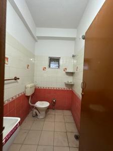 Bathroom Image of 1000 Sq.ft 2 BHK Builder Floor for rent in Mahalakshmi Nagar Indore for Rs. 23500