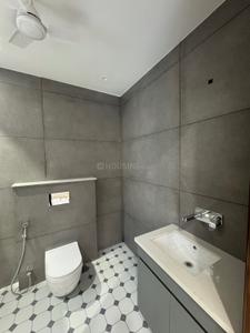 Bathroom Image of 2800 Sq.ft 4 BHK Builder Floor for rent in New Friends Colony New Delhi for Rs. 225000