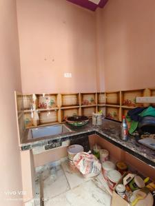 Kitchen Image of 350 Sq.ft 1 BHK Independent House for sale in Rajajipuram Lucknow for Rs. 1600000