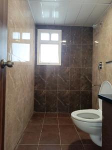 Common Bathroom Image of 550 Sq.ft 1 BHK Apartment / Flat for rent in Prestige Jindal City, Anchepalya Bengaluru for Rs. 33000