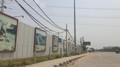 Image of 1550 Sq.ft 3.5 BHK Apartment / Flat for sale in Signature Global Daxin Vistas, Sector 6, Sohna for Rs. 19500000