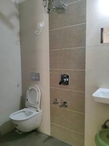 Common Bathroom Image of 750 Sq.ft 2 BHK Apartment / Flat for sale in Dosti Heron, Thane West Thane for Rs. 9900000