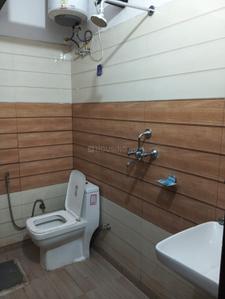 Bathroom Image of 960 Sq.ft 1 BHK Independent House for rent in Sector 3A Gurgaon for Rs. 14000