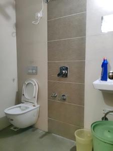Common Bathroom Image of 920 Sq.ft 2 BHK Apartment / Flat for rent in Kasarvadavali Thane for Rs. 23000