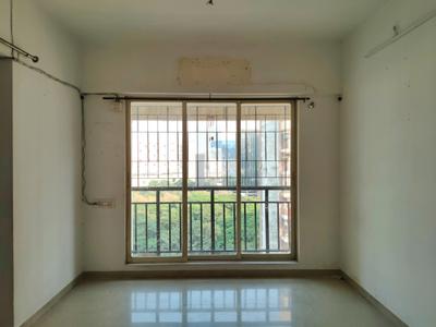 Living Room Image of 720 Sq.ft 1.5 BHK Apartment / Flat for sale in Kasarvadavali Thane for Rs. 8500000