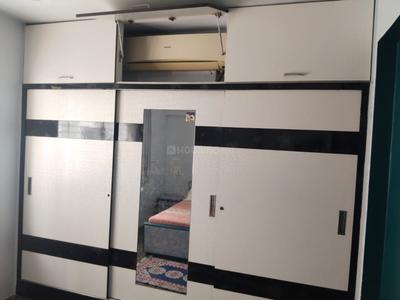 Bedroom Image of 1200 Sq.ft 2 BHK Apartment / Flat for rent in Vraj Vihar Apartment, Jodhpur Ahmedabad for Rs. 28000