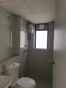Common Bathroom Image of 611 Sq.ft 1 BHK Apartment / Flat for rent in Runwal Gardens Phase 3 Bldg No 24 To 26, Dombivli East Thane for Rs. 13000