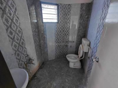 Bathroom Image of 2450 Sq.ft 4 BHK Independent House for rent in Maninagar Ahmedabad for Rs. 40000