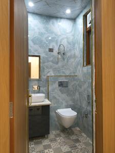 Common Bathroom Image of 1600 Sq.ft 3 BHK Builder Floor for sale in Indirapuram Ghaziabad for Rs. 13000000