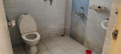 Bathroom Image of 1350 Sq.ft 2 BHK Apartment / Flat for rent in Balaji Elegance, Whitefield Bengaluru for Rs. 45000