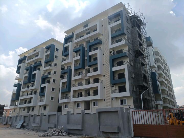 1375 Sqft 2 BHK Flat for sale in HPR Lake Front Hafeezpet, Hyderabad