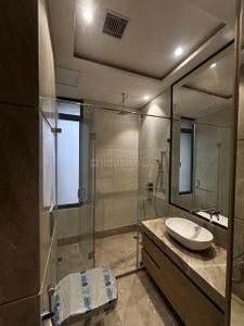 Bathroom Image of 2800 Sq.ft 4 BHK Apartment / Flat for sale in County 107, Sector 107 Noida for Rs. 93000000