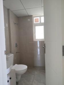Common Bathroom Image of 1350 Sq.ft 3 BHK Apartment / Flat for sale in Eldeco Live By The Greens Phase 1, Sector 150 Noida for Rs. 15800000