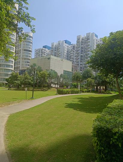 Emaar MGF The Palm Drive Main Image 1