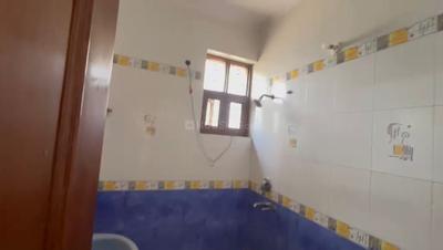 Bathroom Image of 2700 Sq.ft 4 BHK Builder Floor for sale in Janakpuri New Delhi for Rs. 50000000
