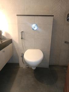 Common Bathroom Image of 1150 Sq.ft 2 BHK Apartment / Flat for sale in K Raheja Raheja Reserve, Mohammed Wadi Pune for Rs. 12000000