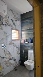 Bathroom Image of 2500 Sq.ft 4 BHK Independent House for rent in Singapura Bengaluru for Rs. 70000