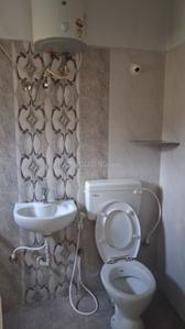 Bathroom Image of 690 Sq.ft 1 BHK Apartment / Flat for rent in Banaswadi Bengaluru for Rs. 23000