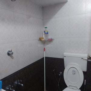 Bathroom Image of 800 Sq.ft 2 BHK Apartment / Flat for sale in Edappally Kochi for Rs. 4500000