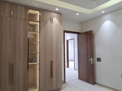 Bedroom Image of 1800 Sq.ft 3 BHK Builder Floor for sale in Mansarover Garden New Delhi for Rs. 39000000